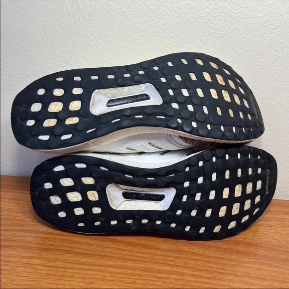 Adidas Ultraboost 1.0 - Picture 6 of 9